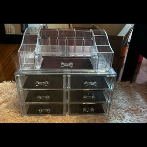 Acrylic makeup organizer